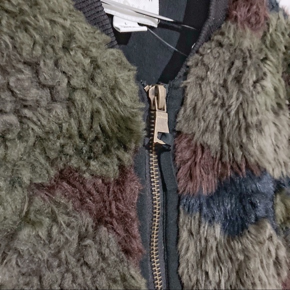 Marrakech Anthropologie Alyssa Faux Fur Green Camo Bomber Jacket Size L NWOT - Picture 6 of 12